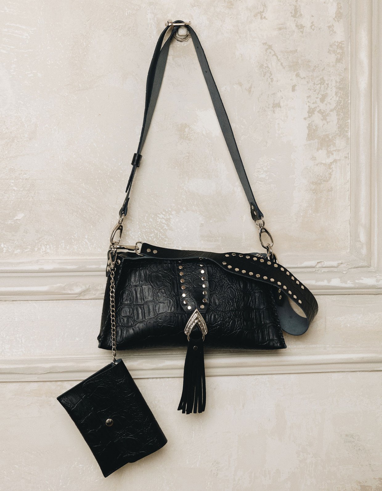 Individual Art Leather I am love bag black nickel