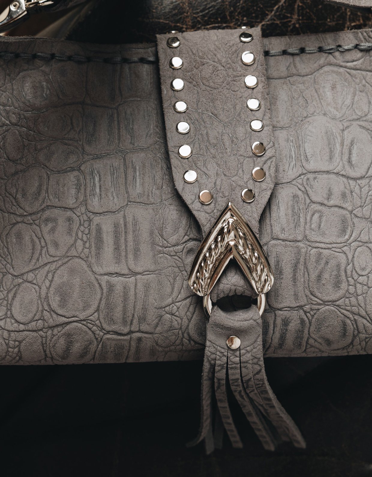 Individual Art Leather I am love bag gray suede nickel