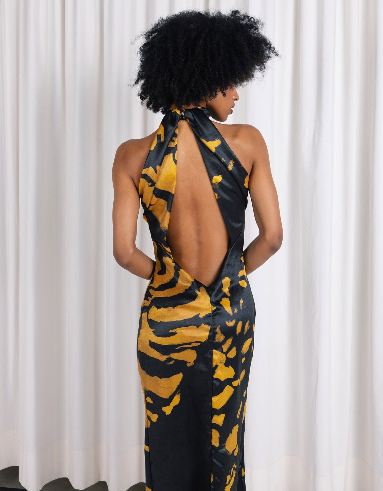 Abstracto Medusa backless dress