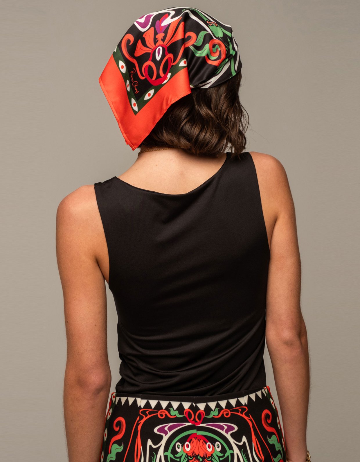 Peace and Chaos Iris top black