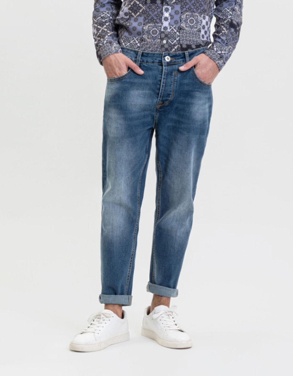 Gianni Lupo Mike carrot cropped fit medium wash jeans