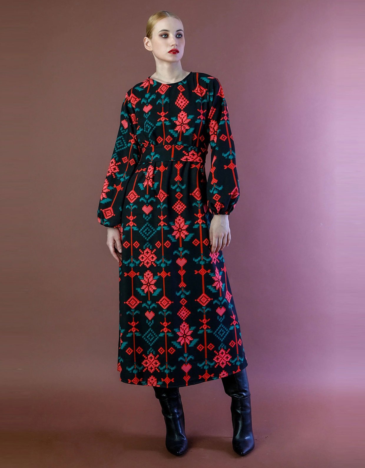 Bee Me Kiara dress black