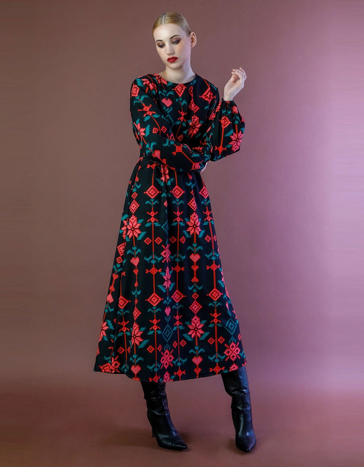 Bee Me Kiara dress black