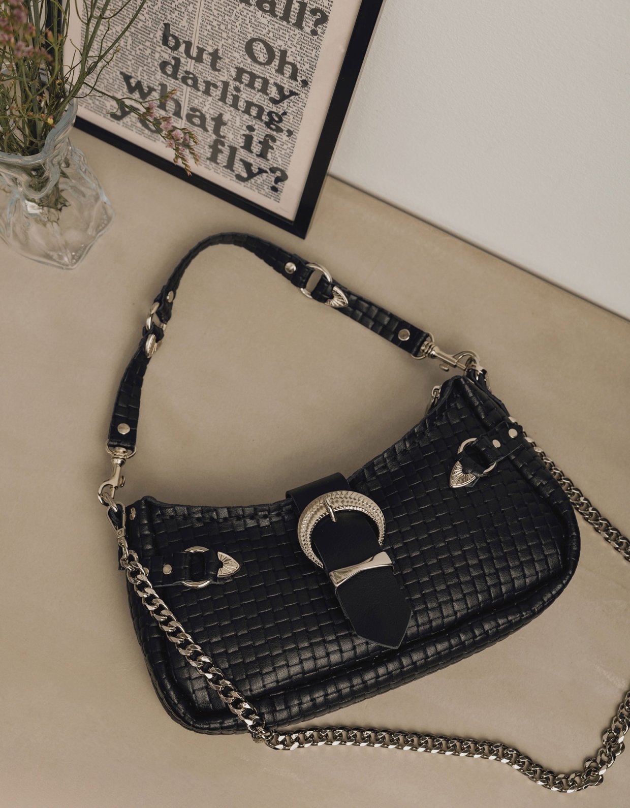 Individual Art Leather Kiss of life bag black-nickel