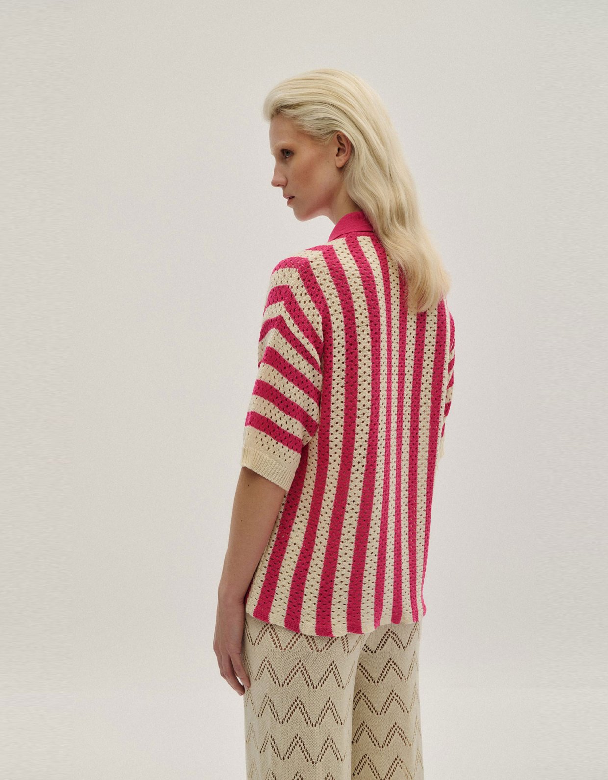 Combos Knitwear Knit stripped polo cardigan ecru-fuchsia