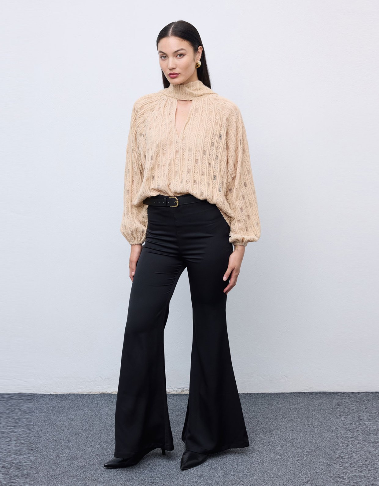 Ciel Concept Lace knit romantic blouse cream