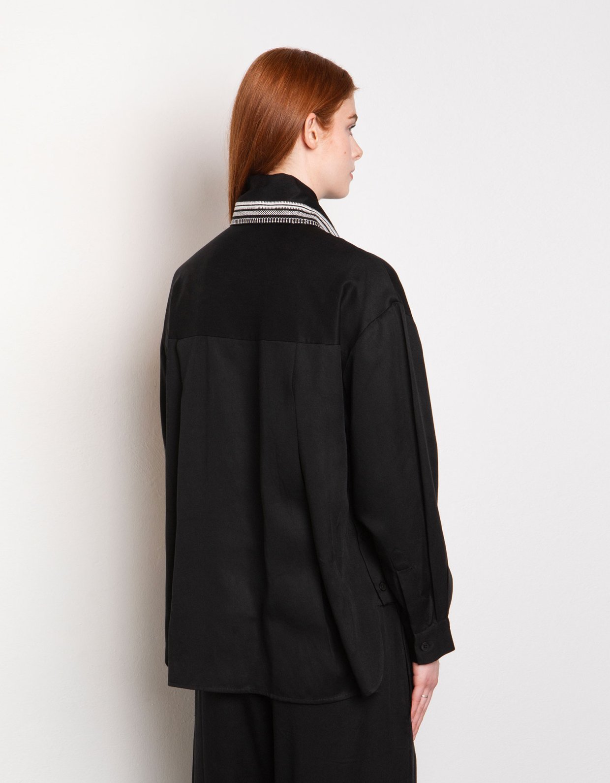 Nisώ Liberty shirt black