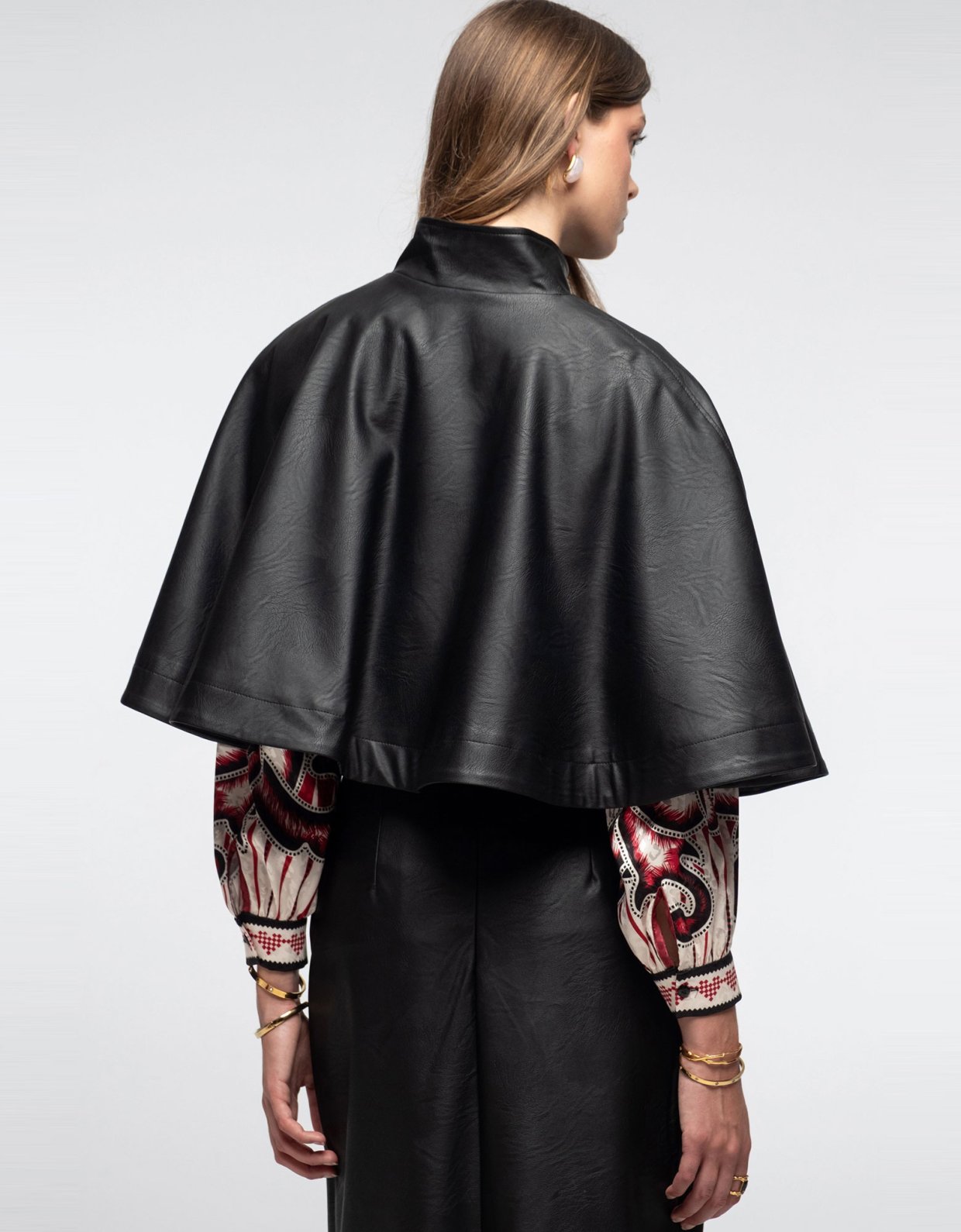 Peace and Chaos Liquorice cape black