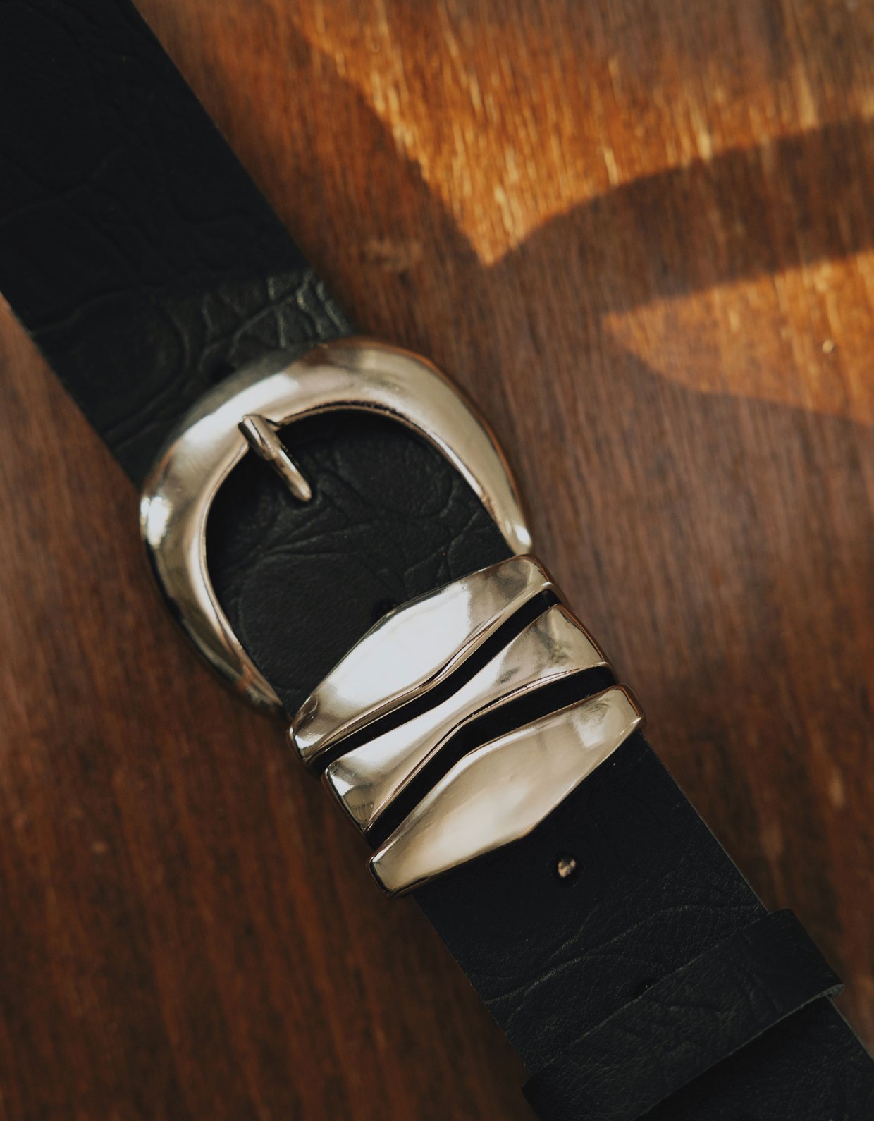 Individual Art Leather Love over gold belt black-nickel