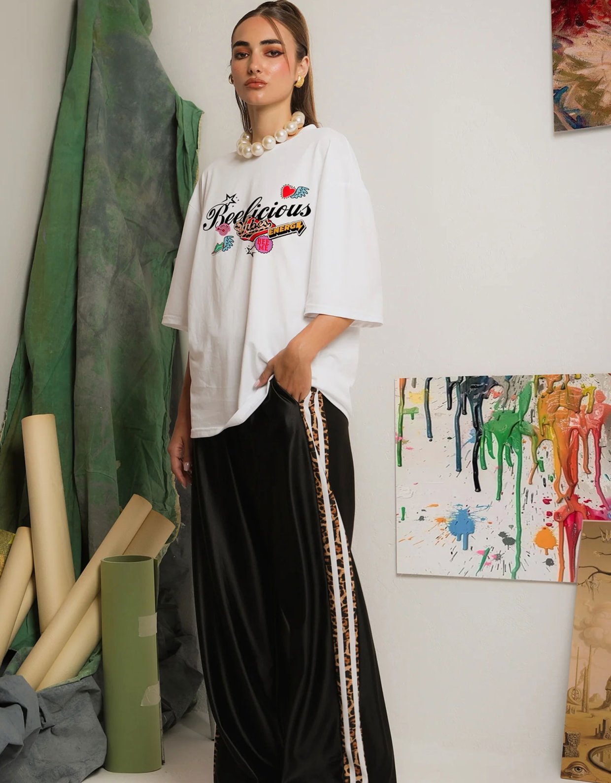 Bee Me Palette white t-shirt