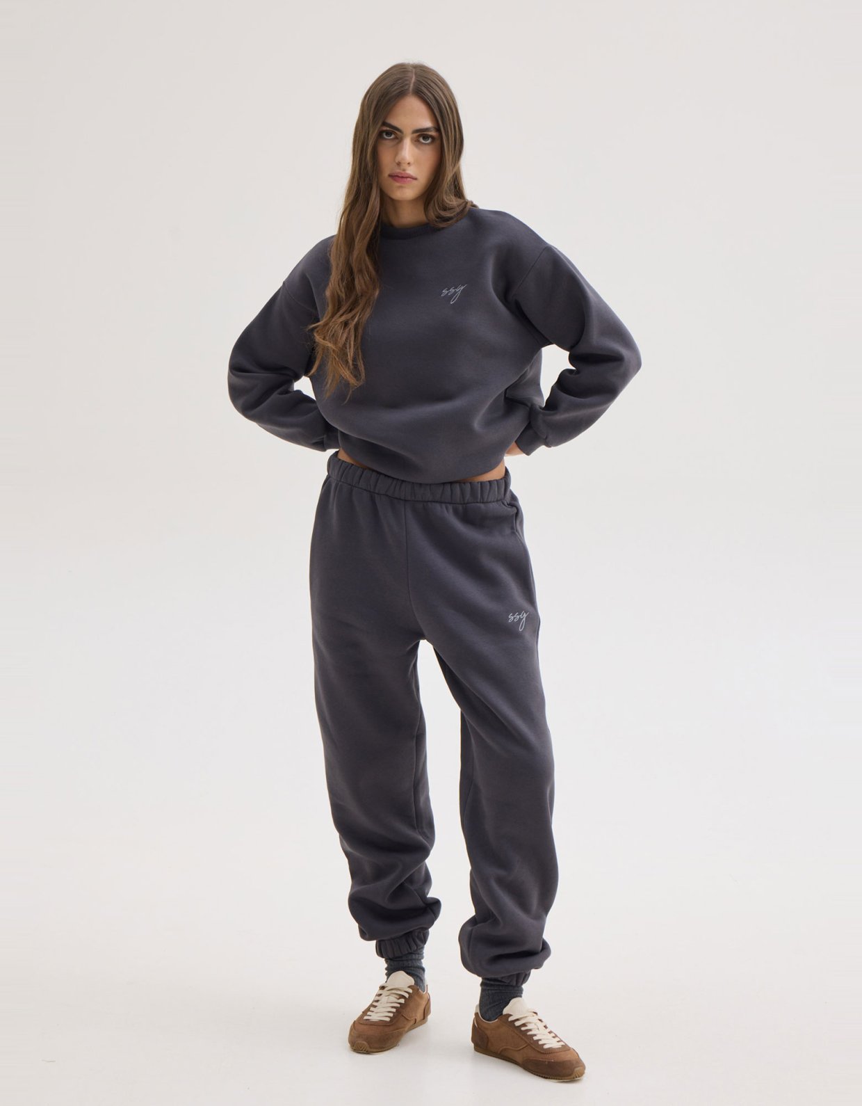 Sunset go Mabel sweatpants dark grey