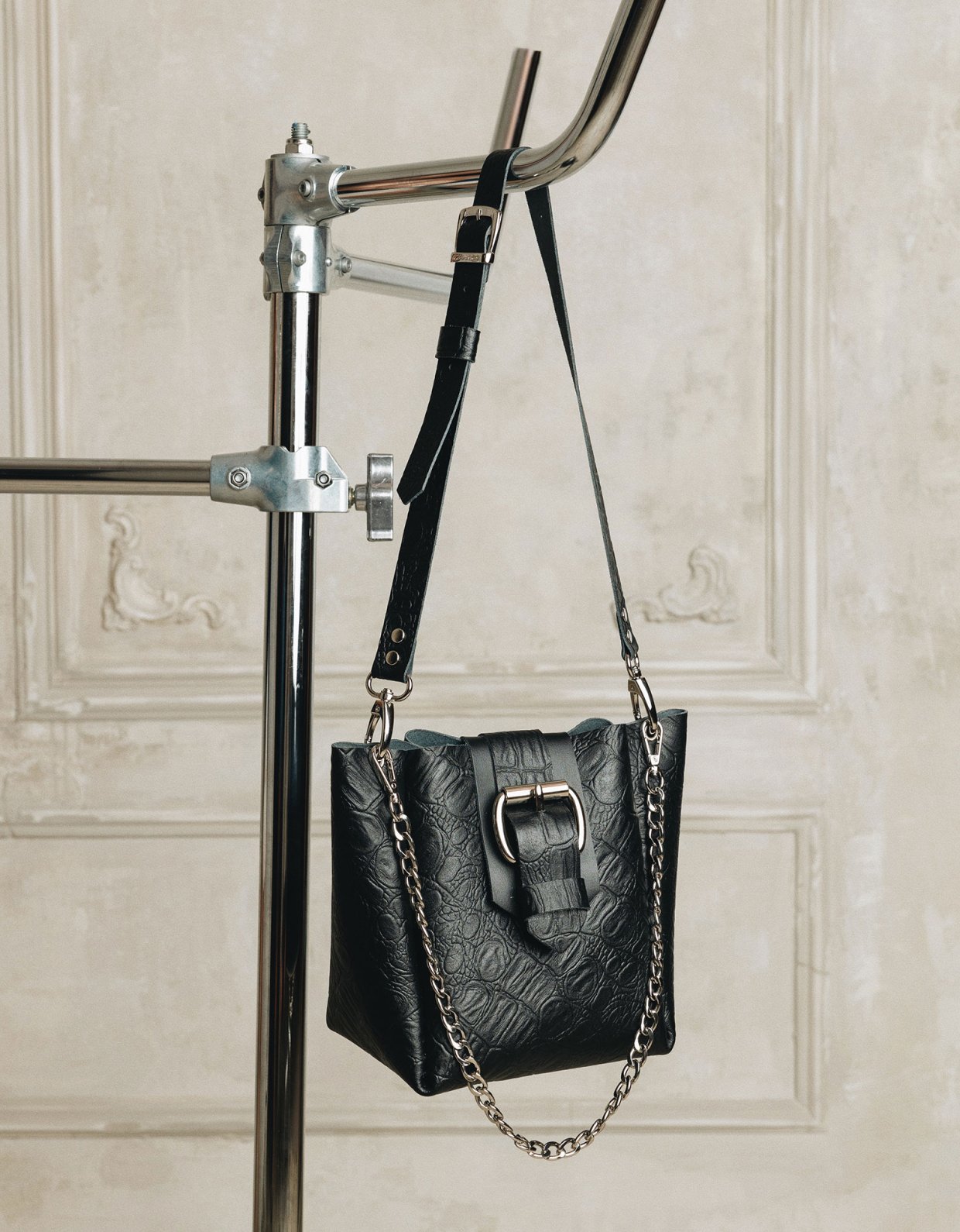 Individual Art Leather Missing bag black nickel