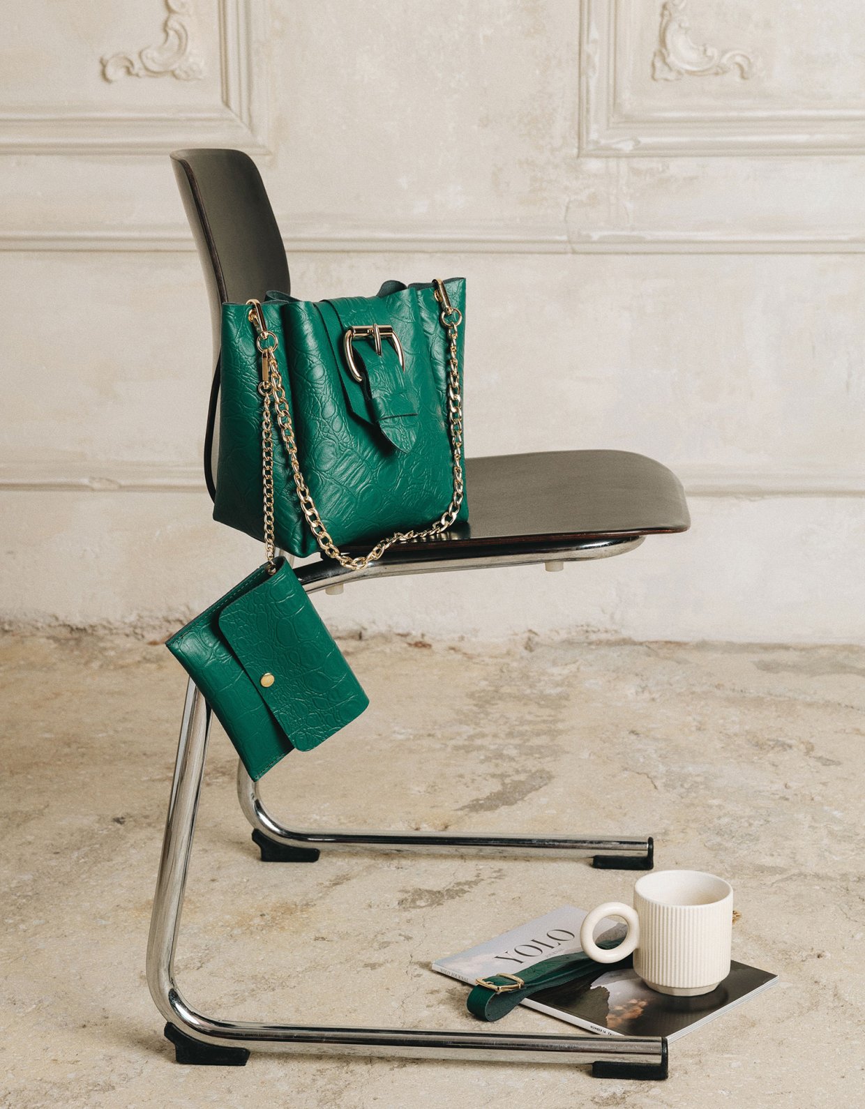 Individual Art Leather Missing bag forest green gold