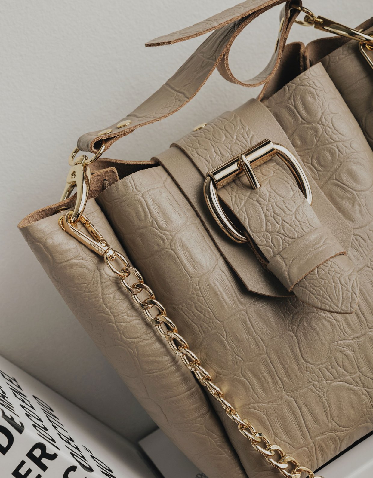 Individual Art Leather Missing bag stone beige-gold