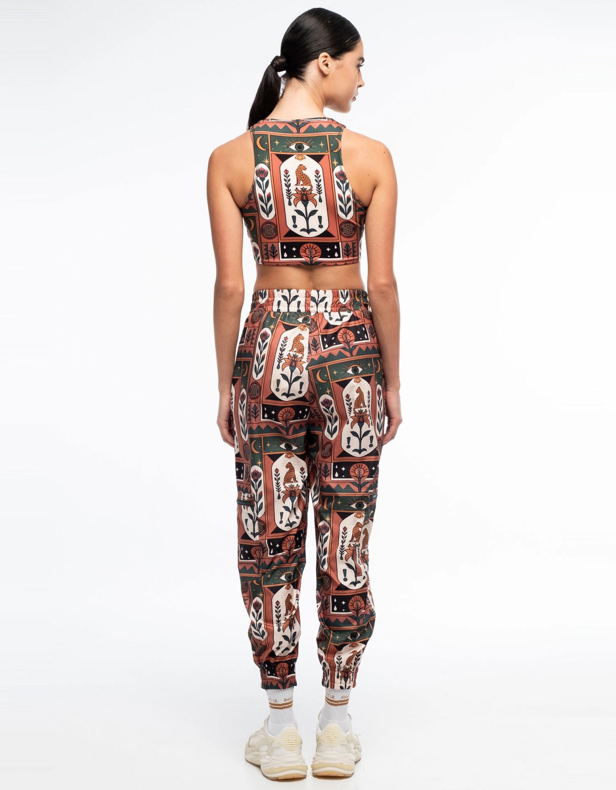 Peace and Chaos Mystic bloom training pants