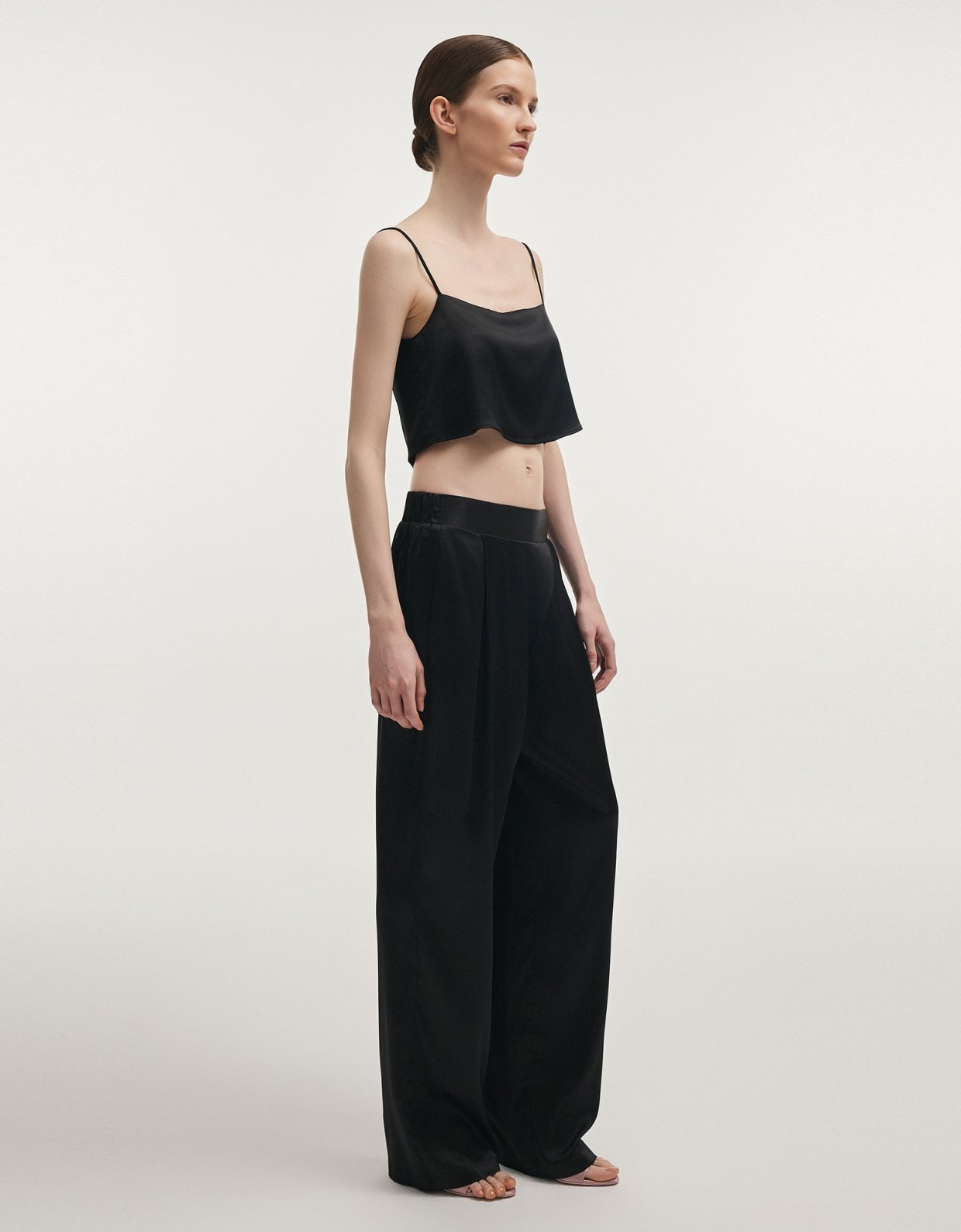 Nadia Rapti Naia crop top black