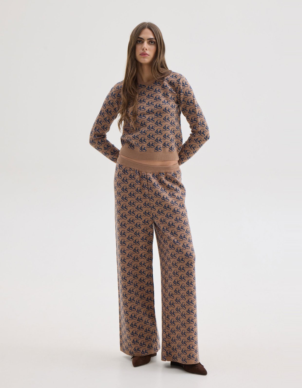 Sunset go Nancy knit top beige/blue ssg print