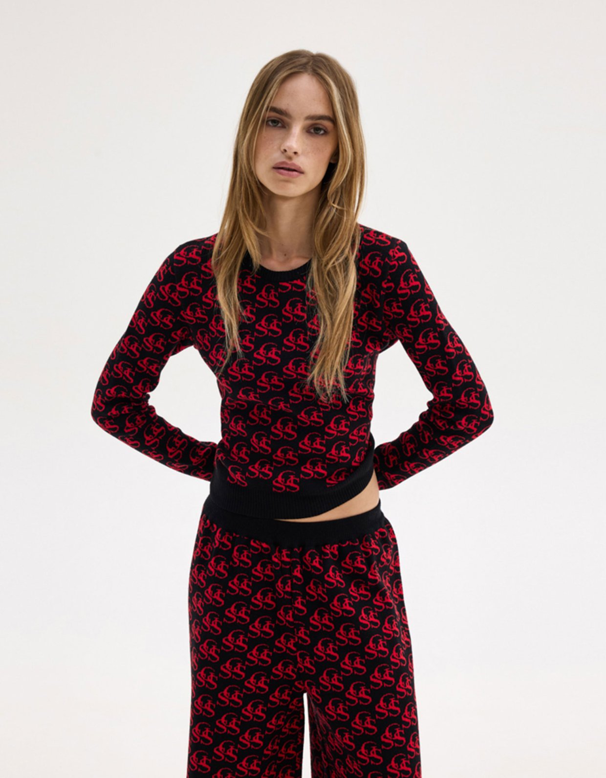 Sunset go Nancy knit top black/red ssg print