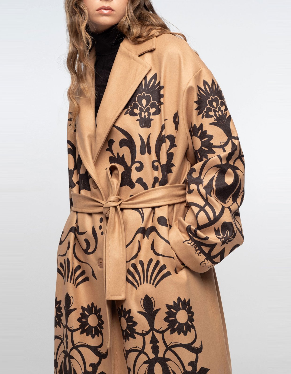 Peace and Chaos Oak coat