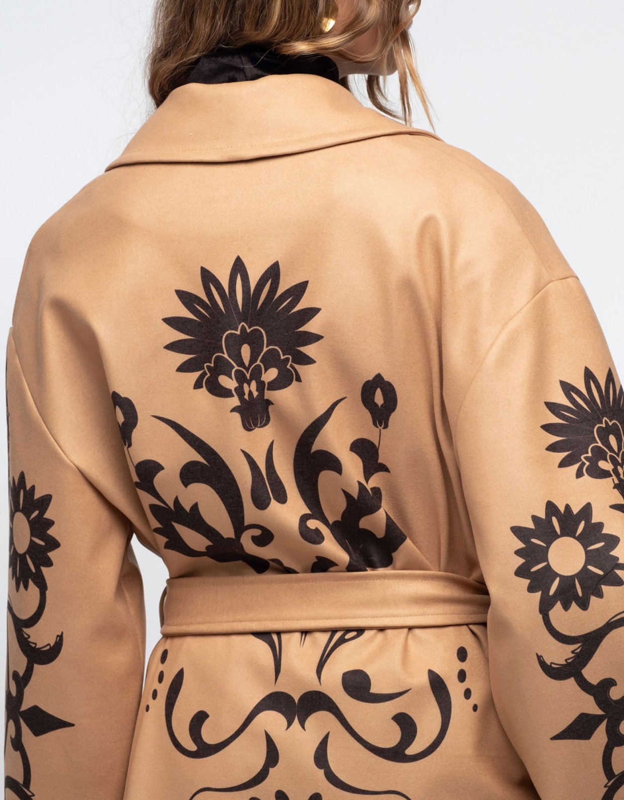 Peace and Chaos Oak coat