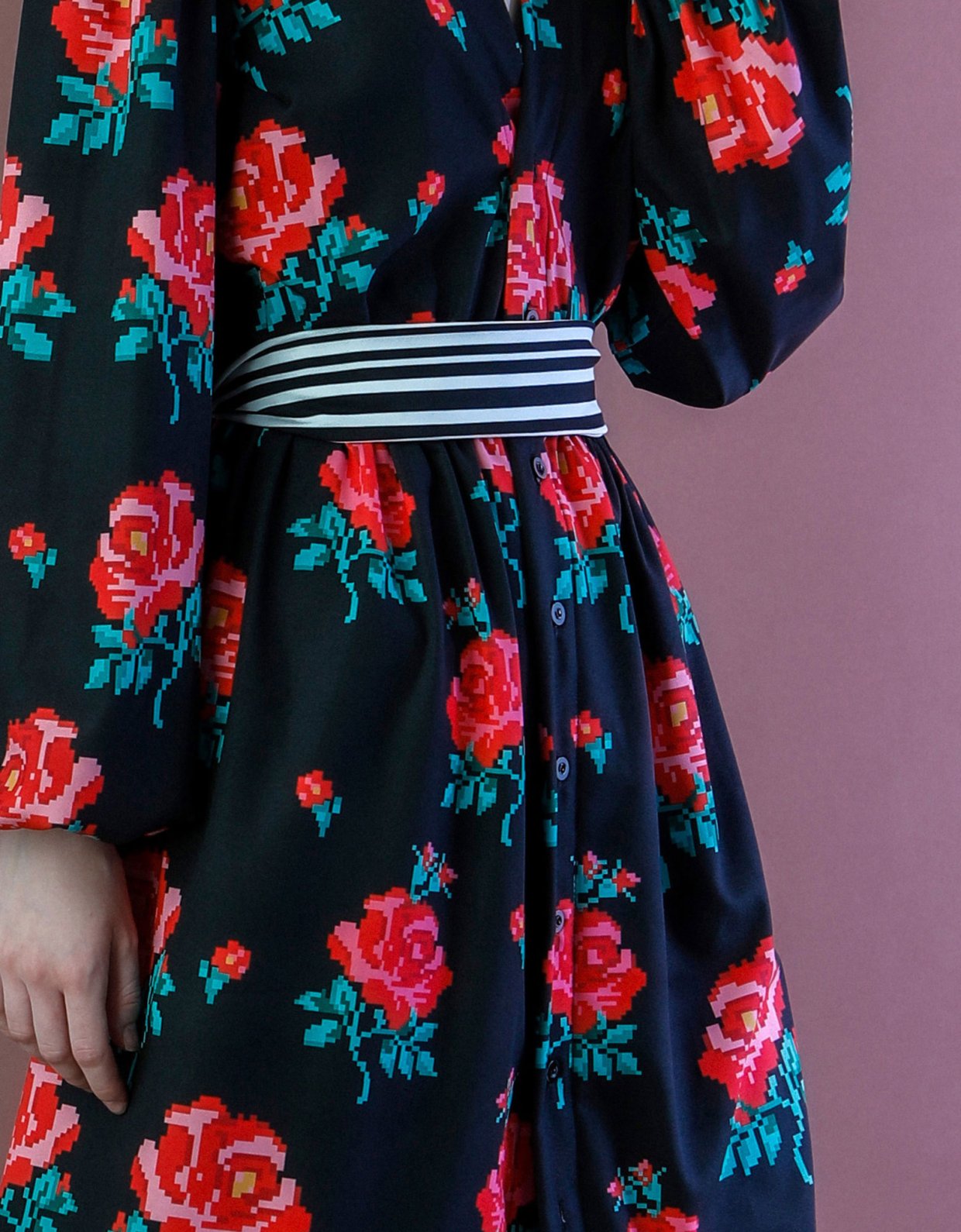 Bee Me Olivia dress roses