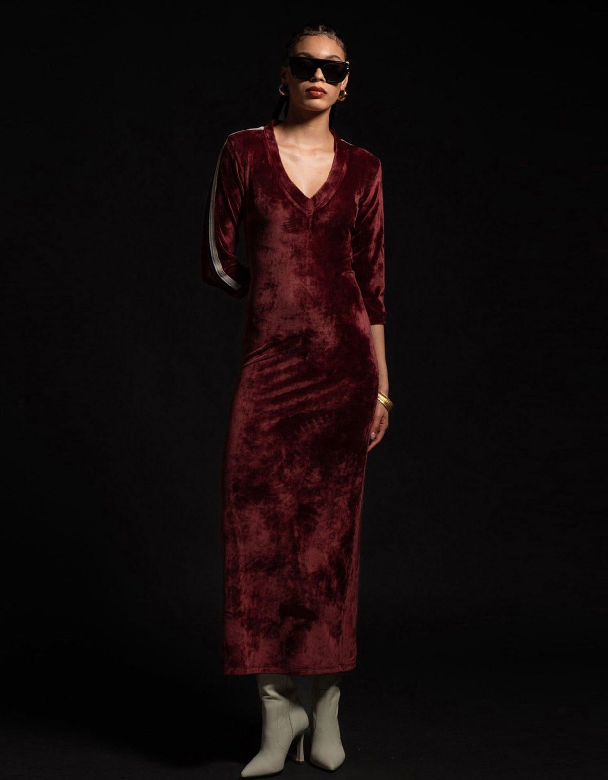 Peace & Chaos Crimson long velvet dress bordeaux