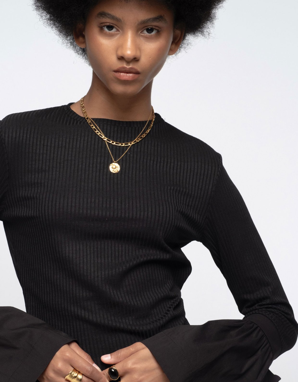 Peace and Chaos Petunia top black