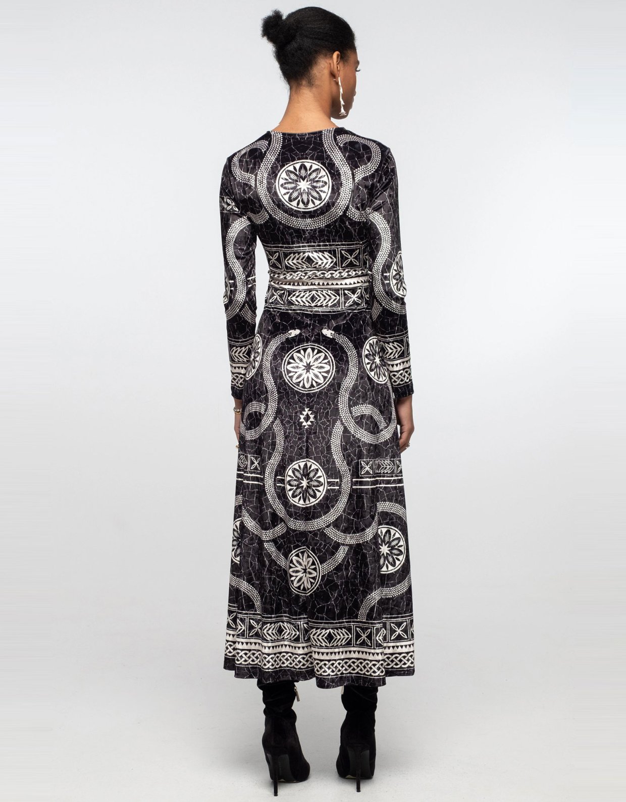 Peace and Chaos Philosophy long dress velvet