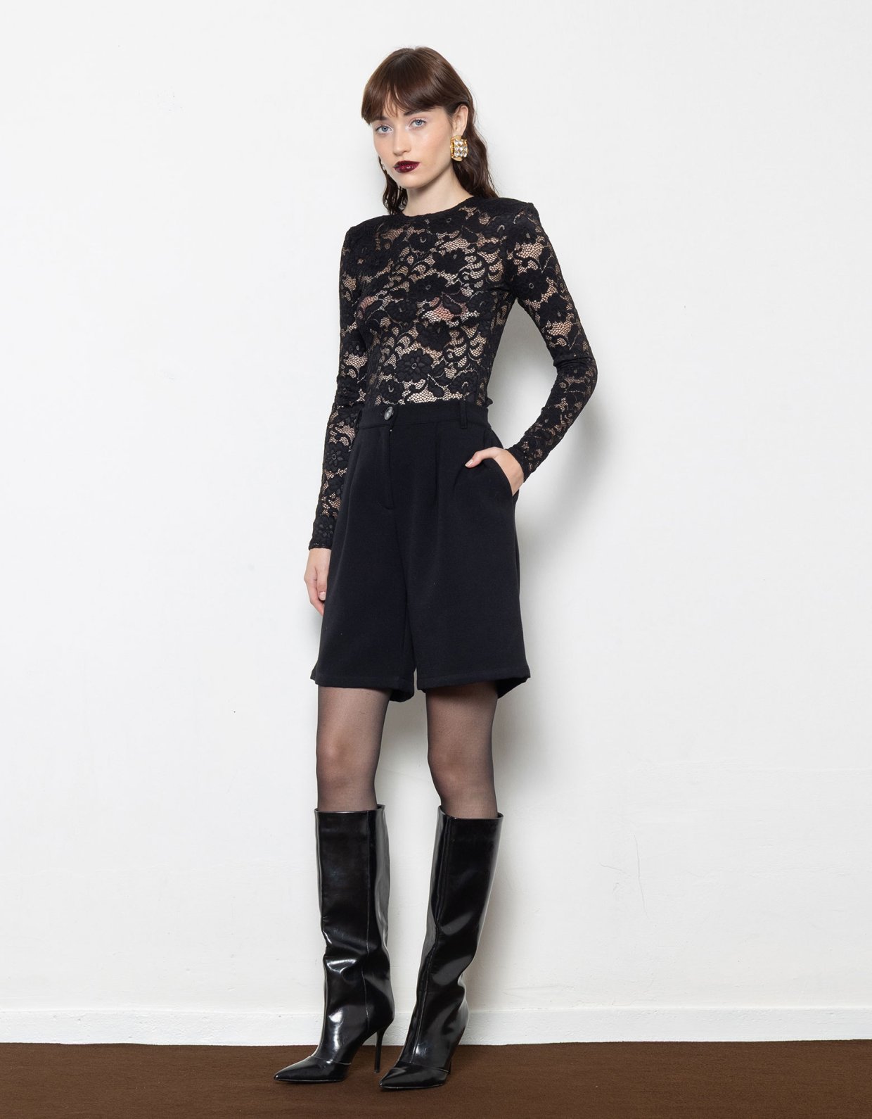 Mallory the label Rebel rose lace top