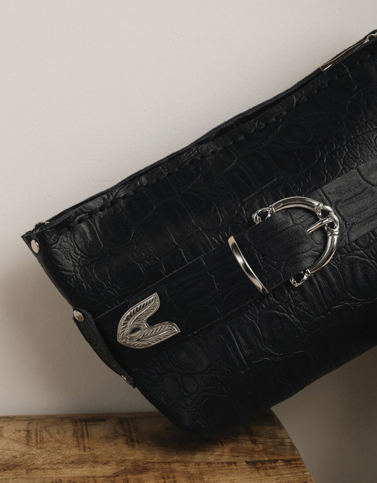 Individual Art Leather Rhiannon bag black-nickel