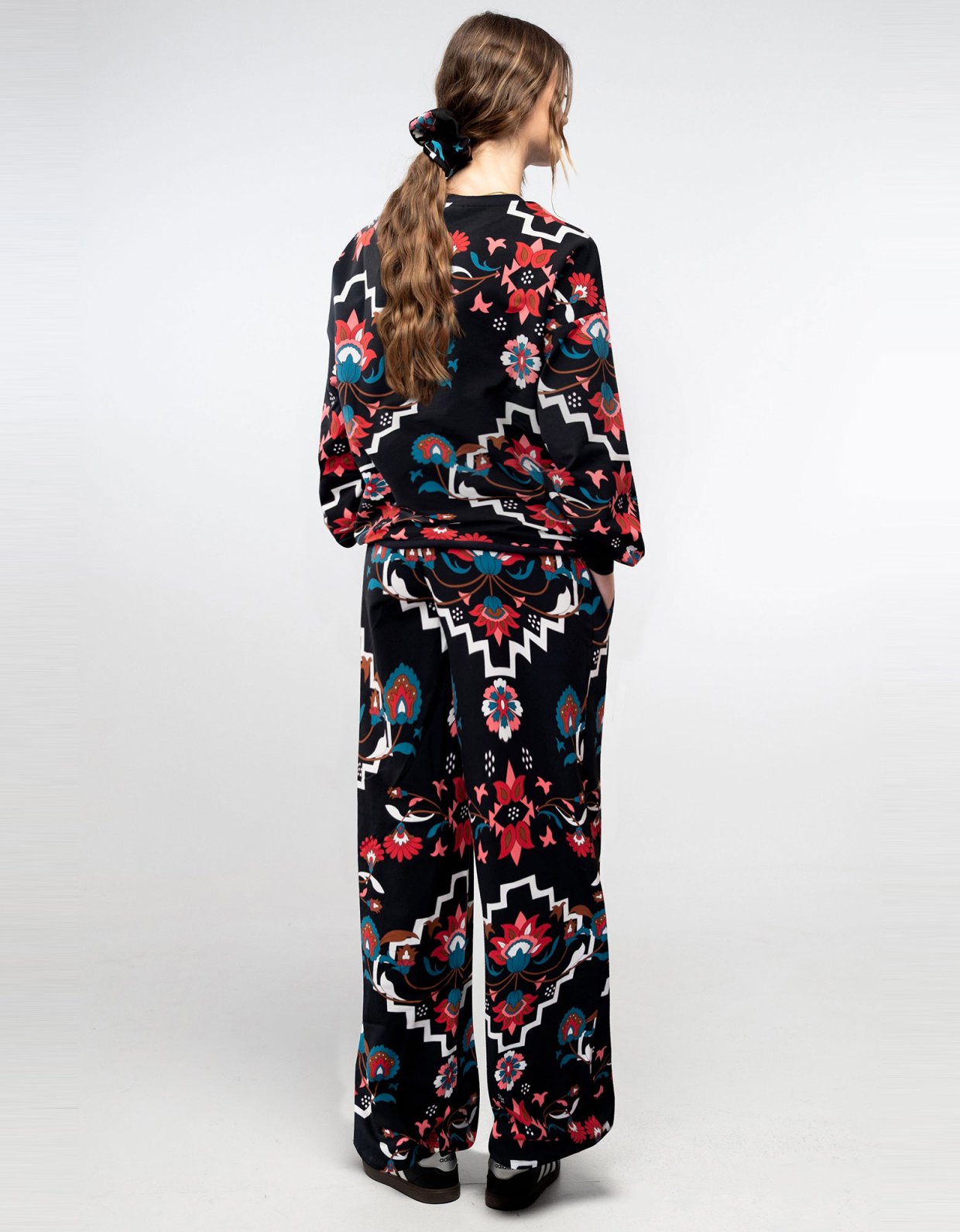 Peace and Chaos Romancer pants black