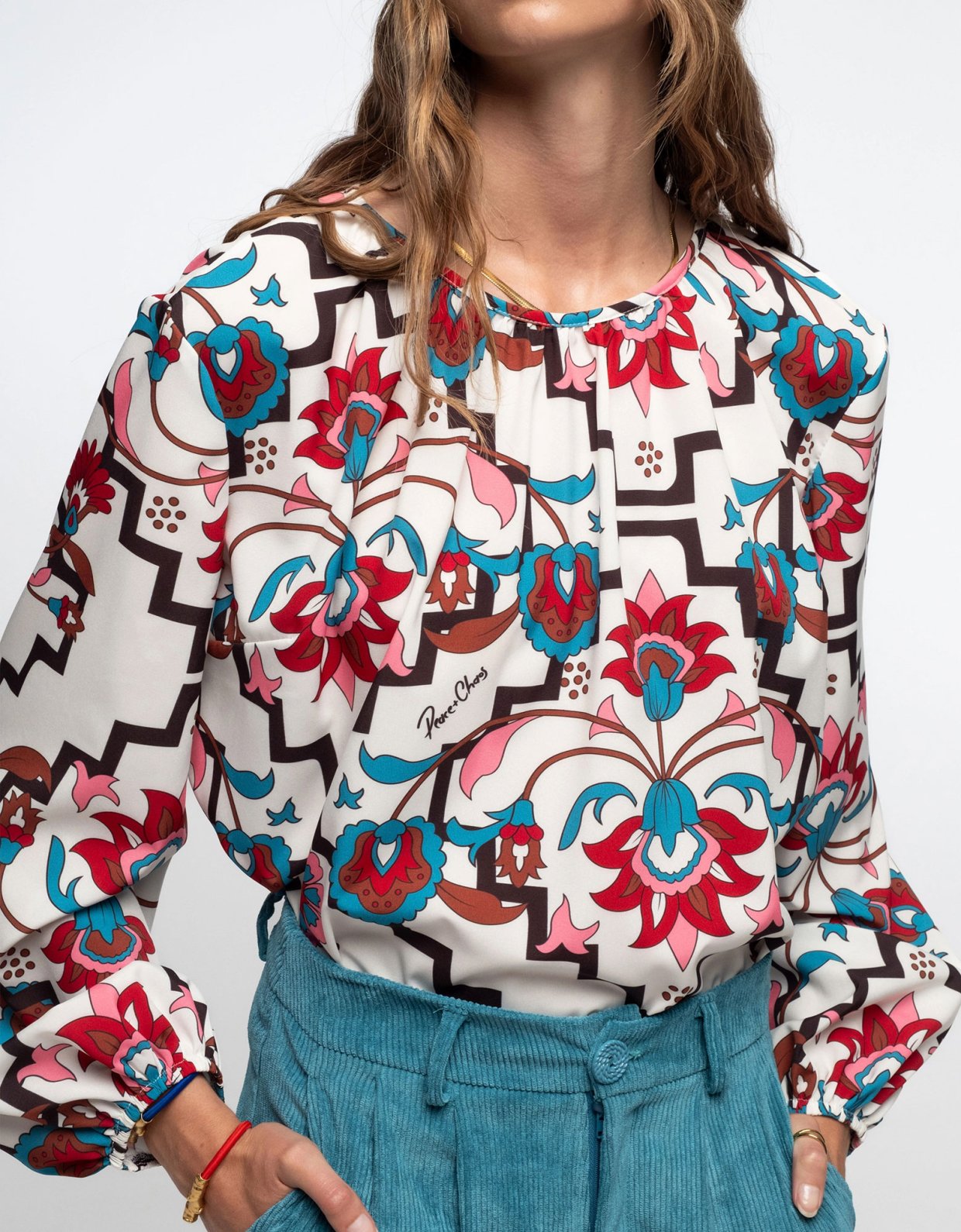 Peace and Chaos Romancer top