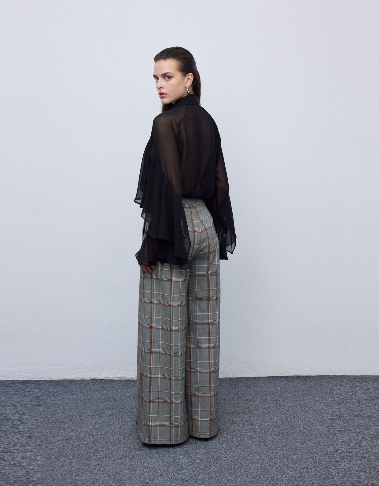 Ciel Concept Ruffle shirt black