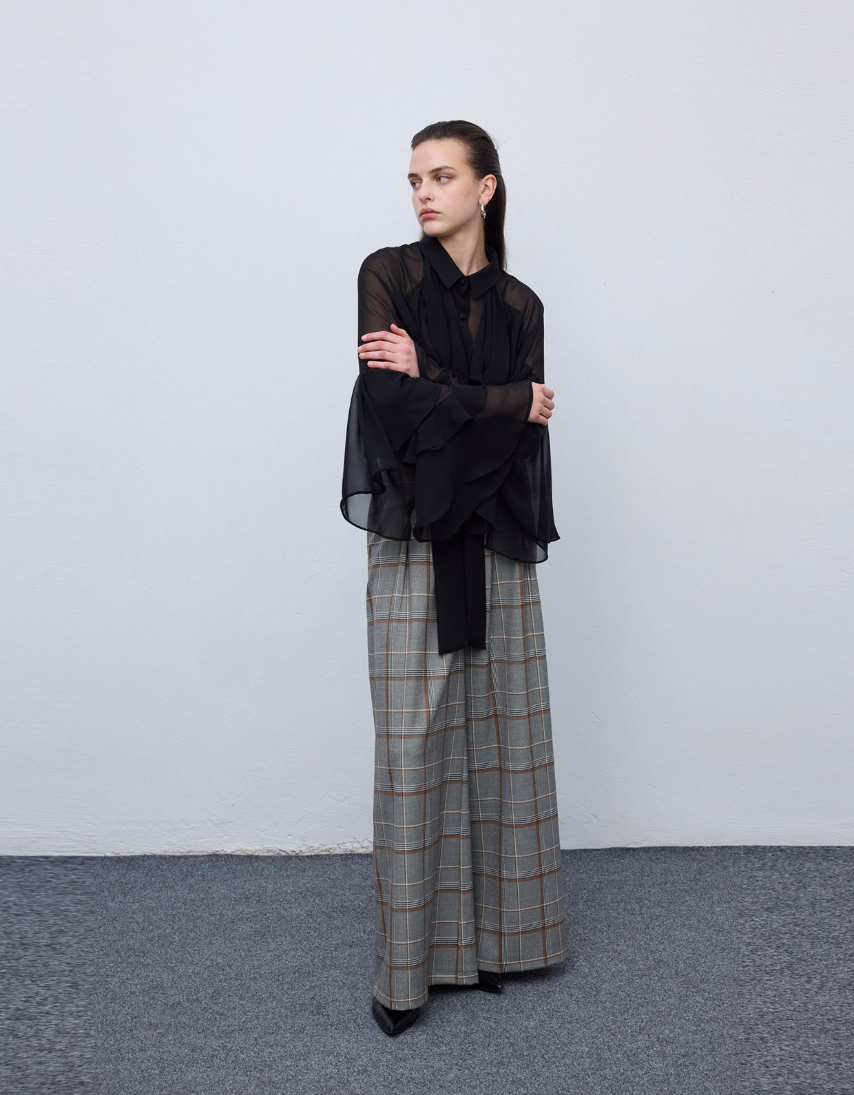 Ciel Concept Ruffle shirt black