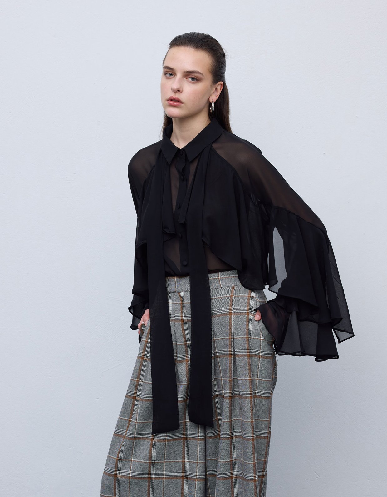 Ciel Concept Ruffle shirt black