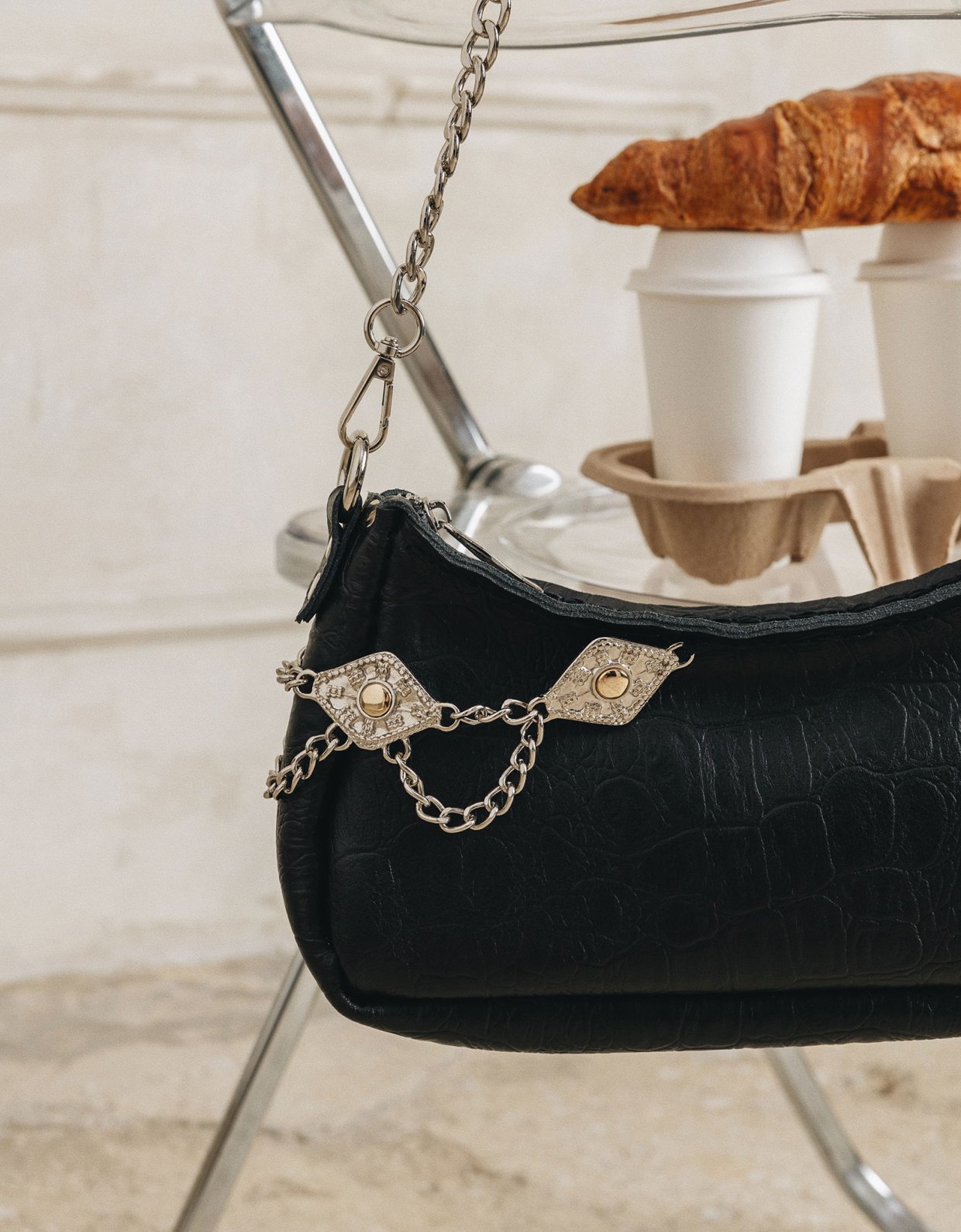 Individual Art Leather Rushmere bag black nickel