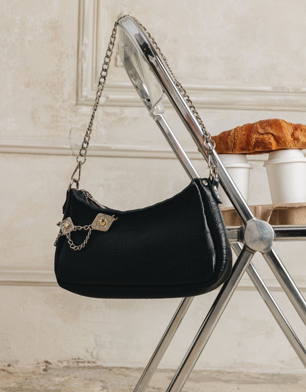 Individual Art Leather Rushmere bag black nickel