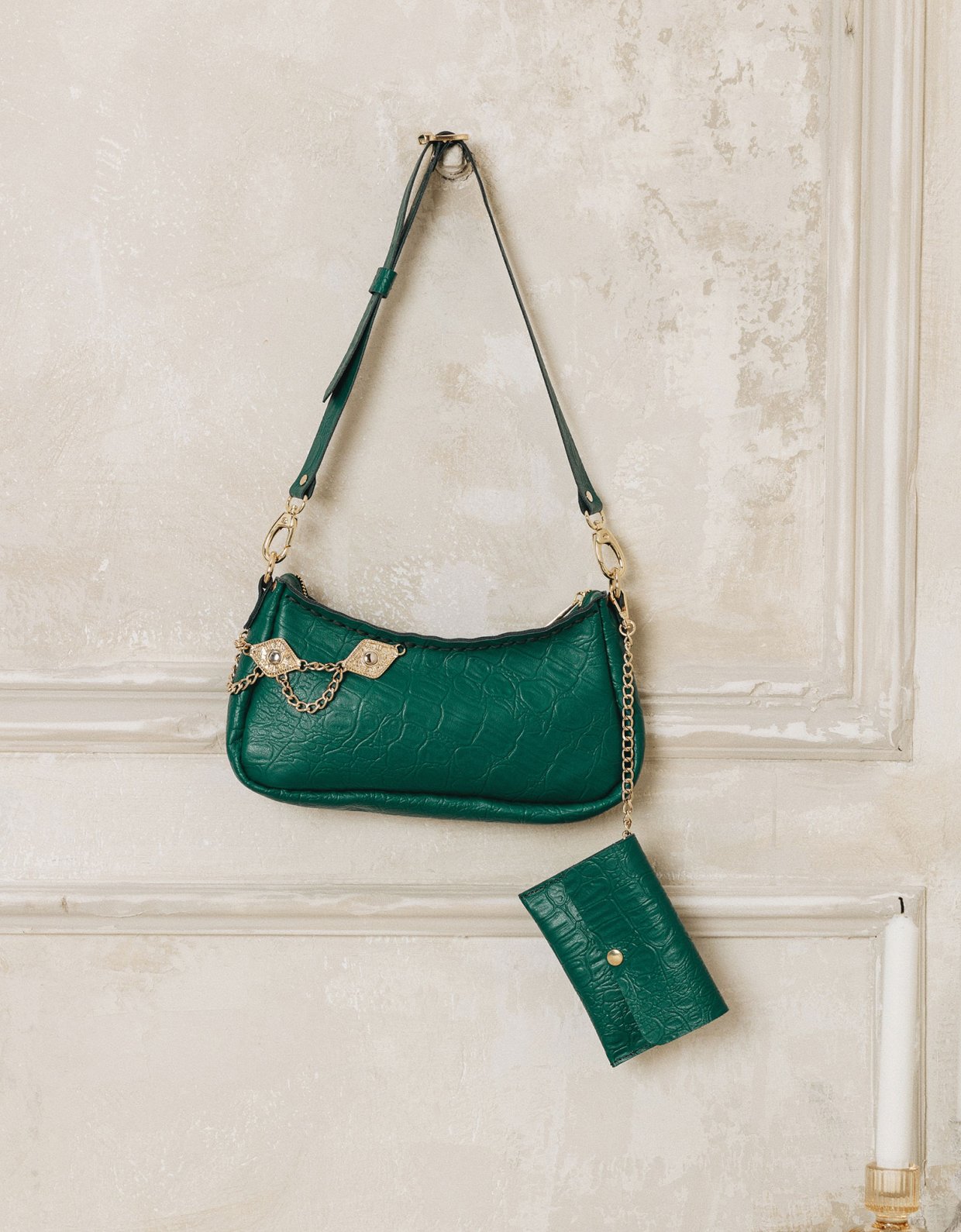 Individual Art Leather Rushmere bag forest green gold