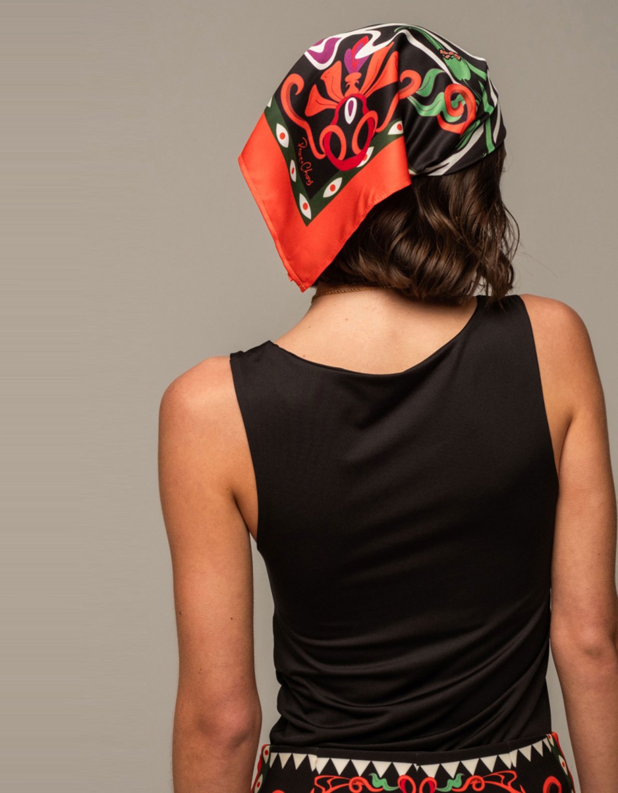 Peace and Chaos Kindred scarf