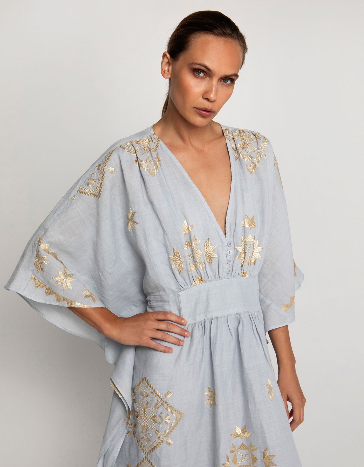 Greek Archaic Kori Lefkada embroidered kaftan dress light grey-gold