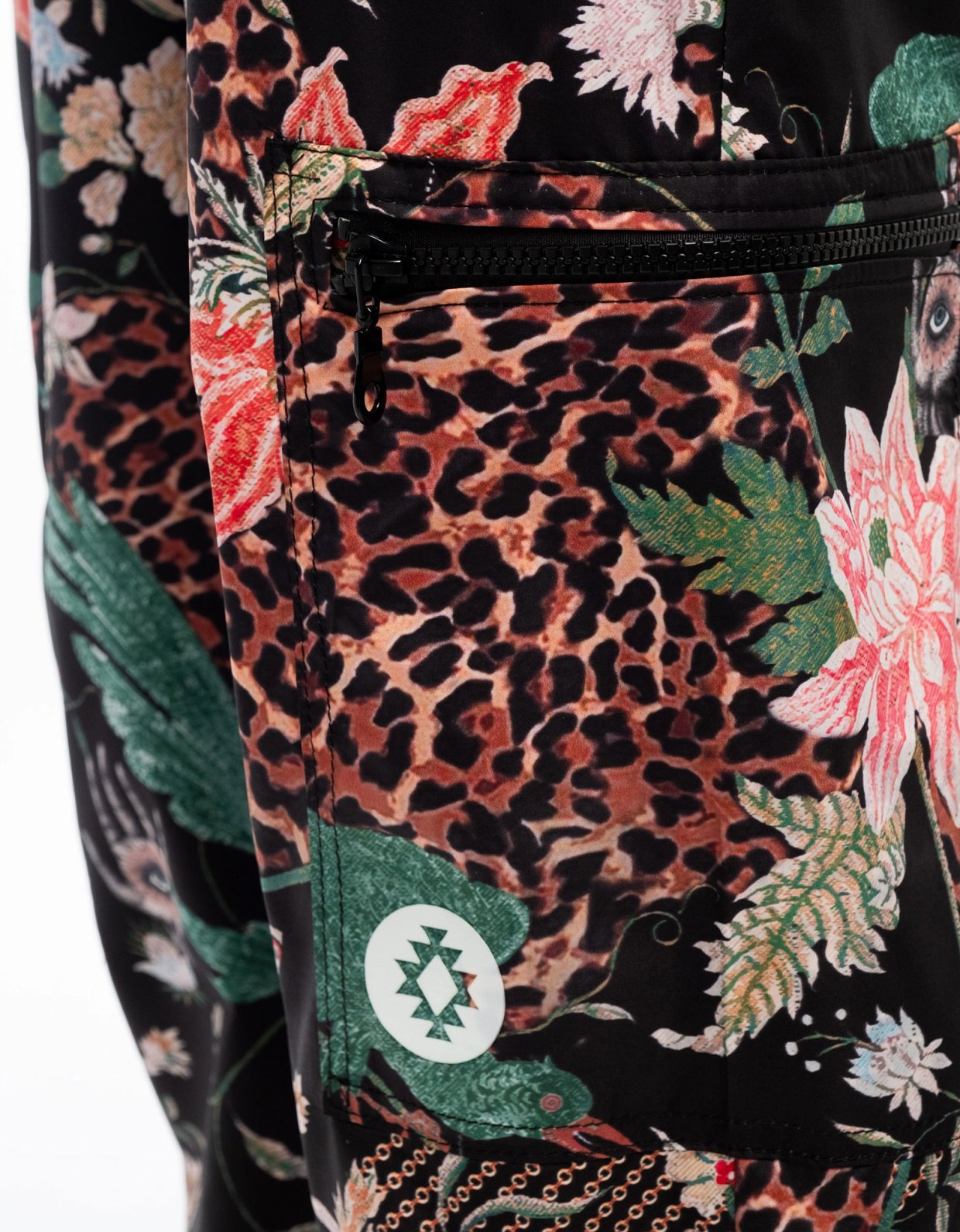 Peace and Chaos Sacred wild training pants