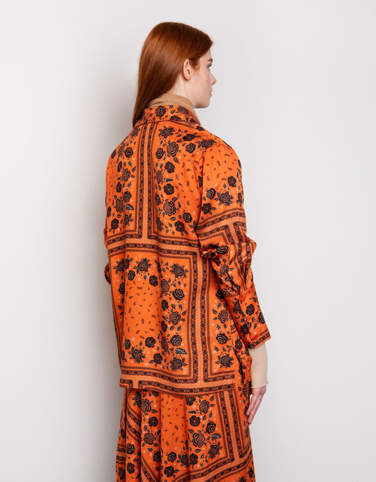 Nisώ Scarf shirt
