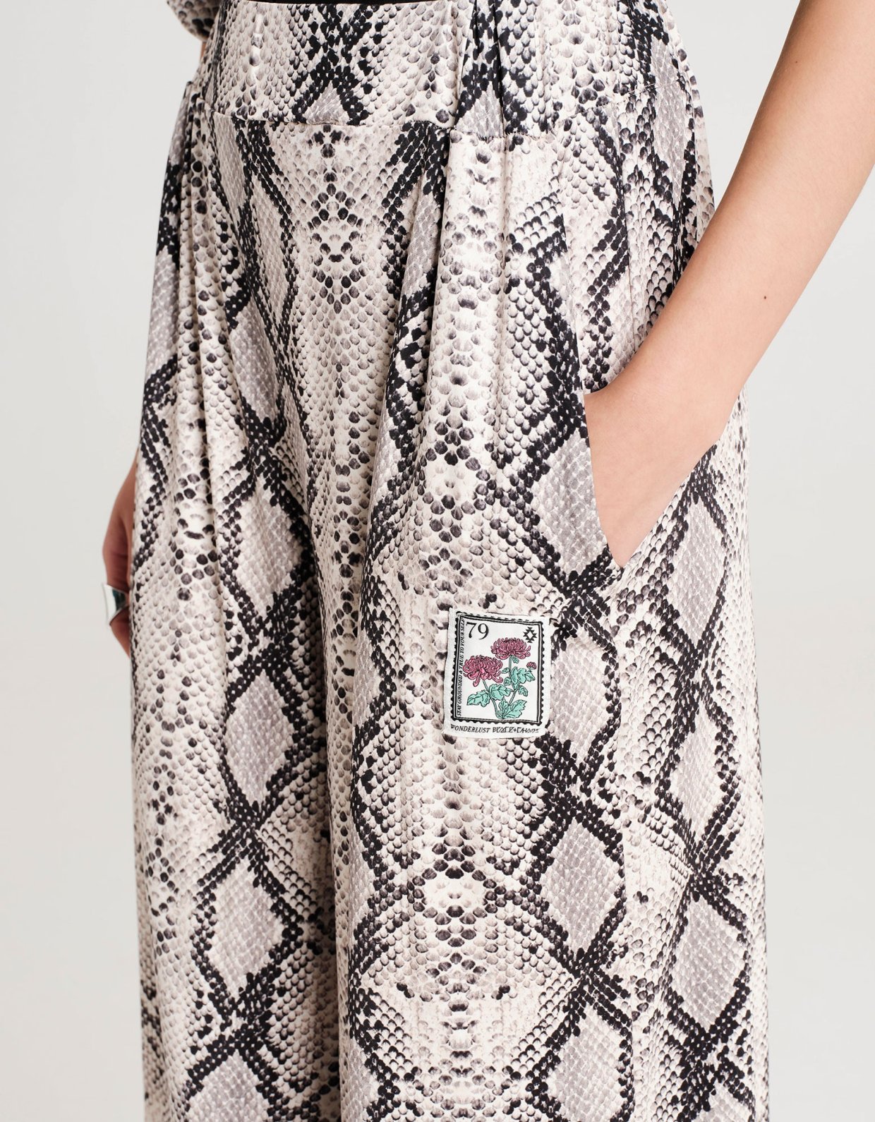 Peace and Chaos Serpentine pants