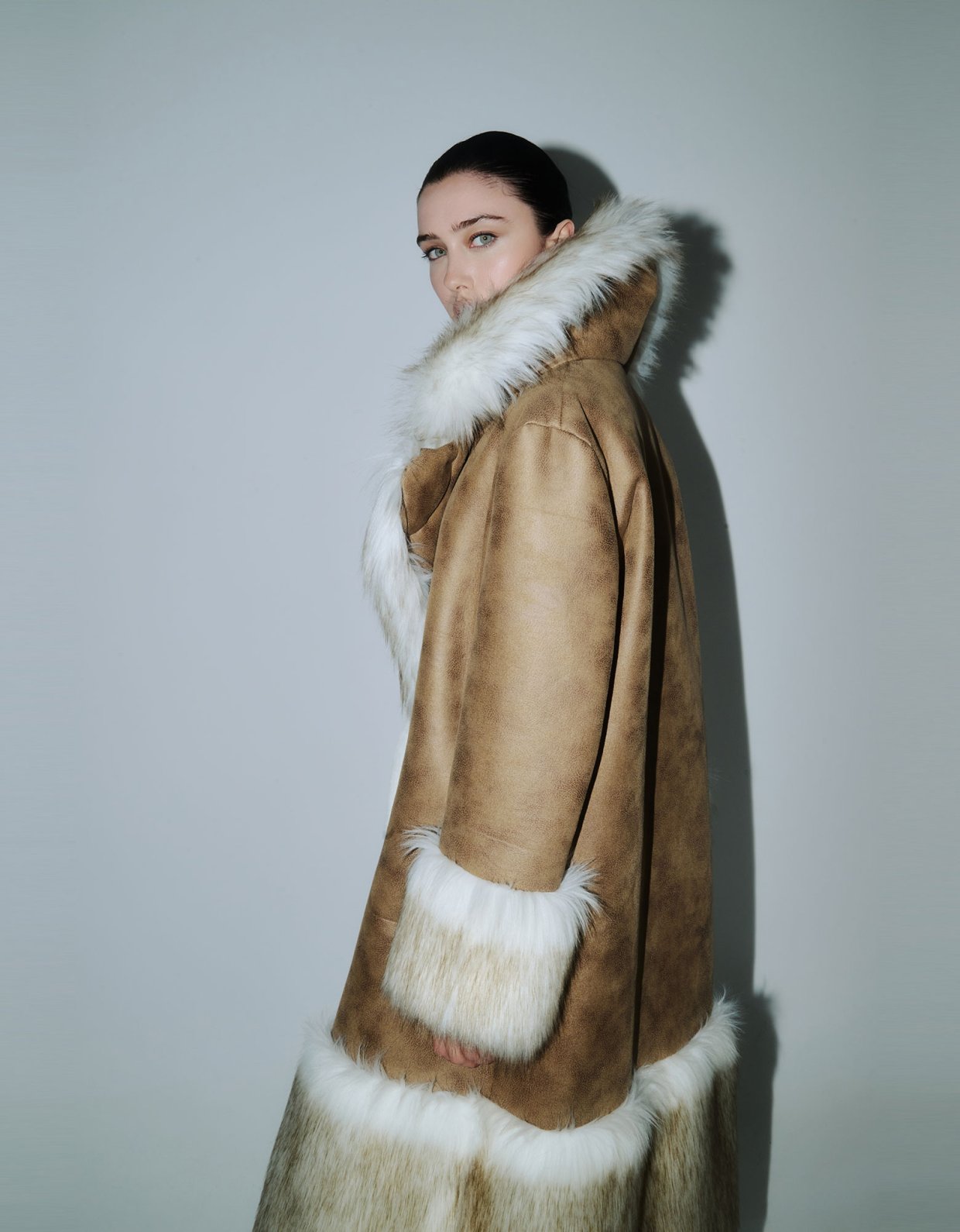 Combos Knitwear Shearling coat brown