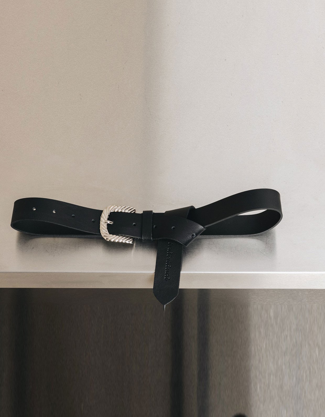 Individual Art Leather So lonely leather belt black nickel