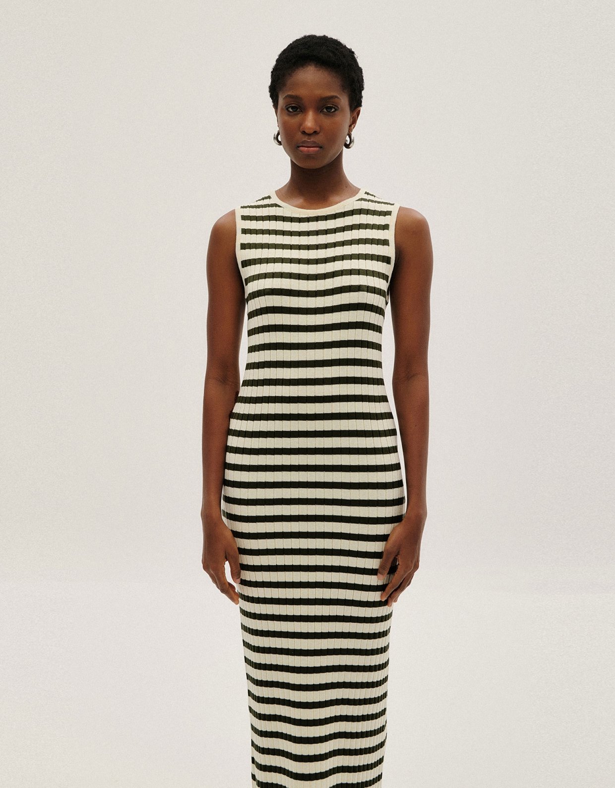 Combos Knitwear Stripped midi dress ecru-black