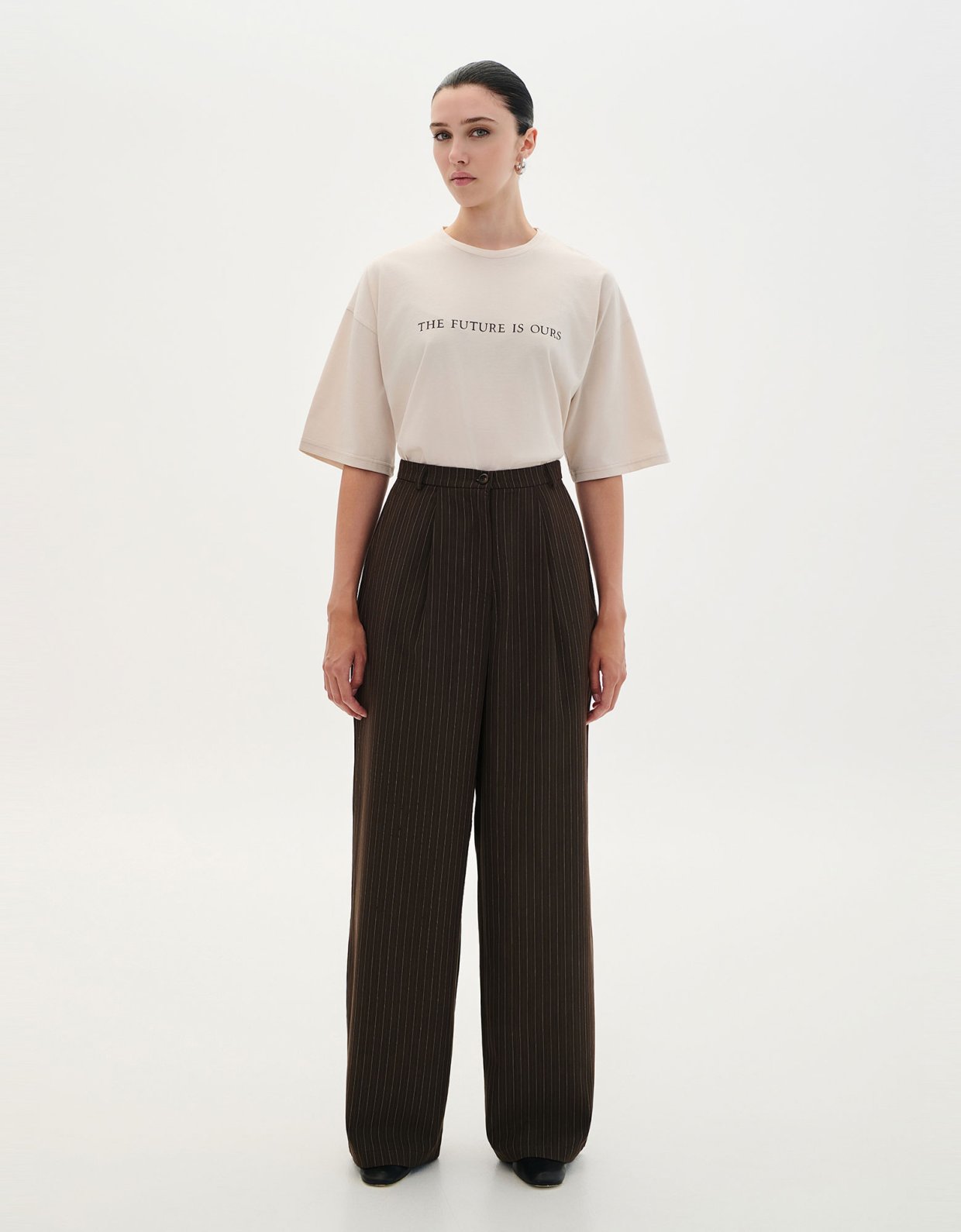 Combos Knitwear The future is ours t-shirt ecru