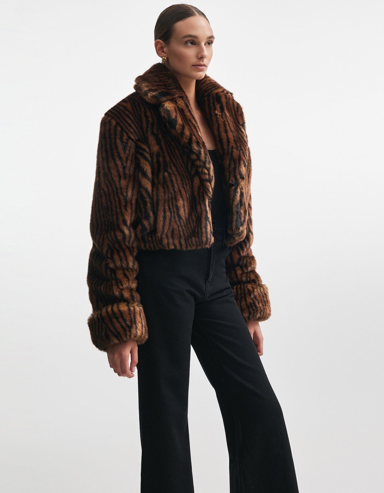 Nadia Rapti Throwback fur cropped jacket brown/black