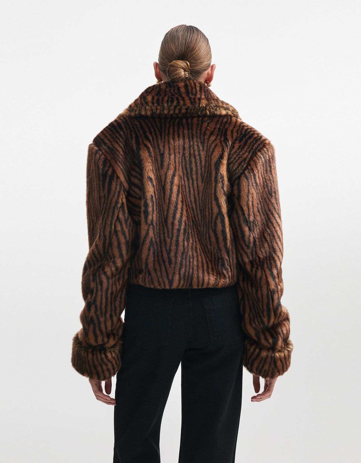 Nadia Rapti Throwback fur cropped jacket brown/black