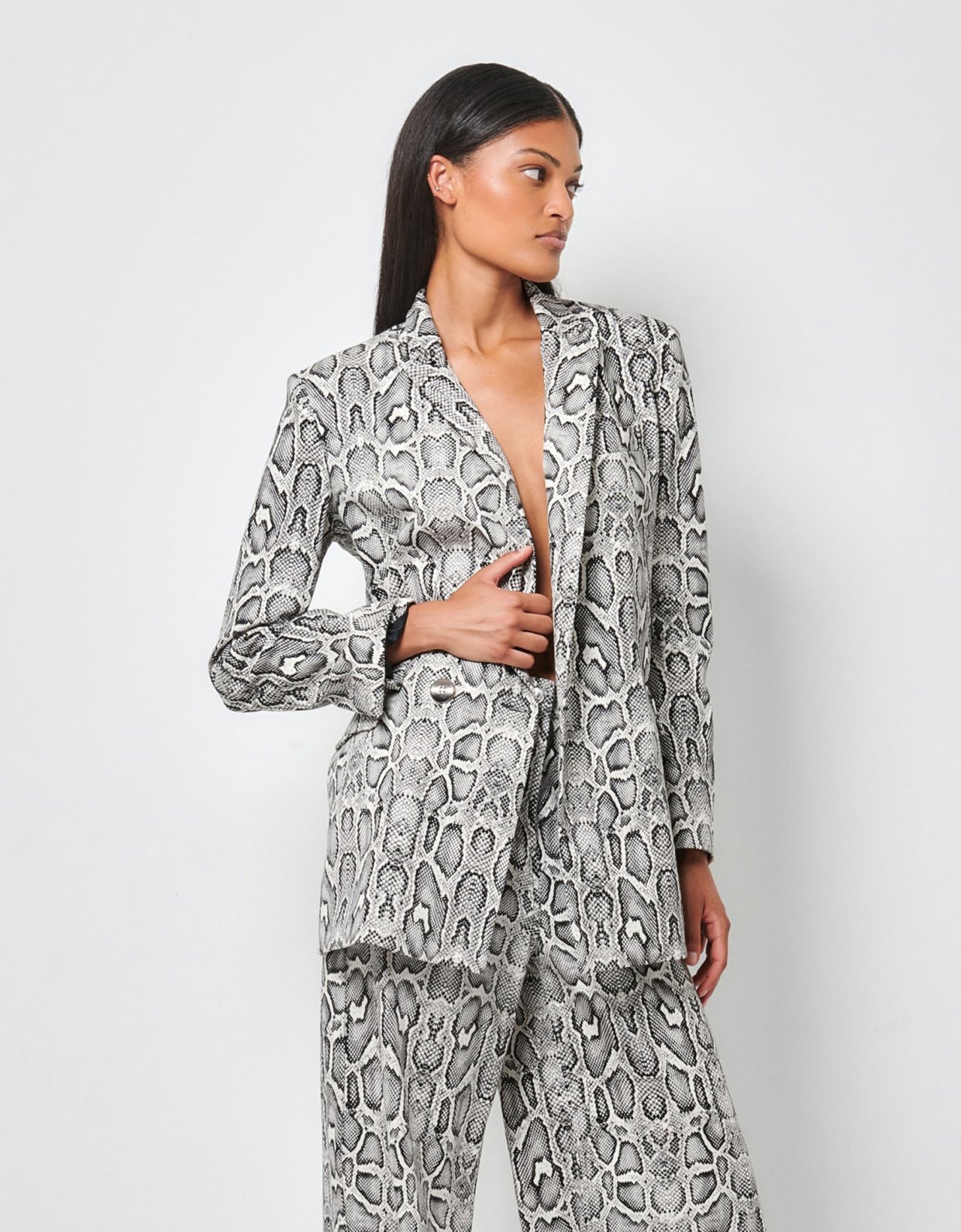 Dorina Savva Diana jacket